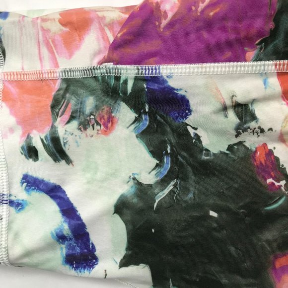 Lululemon Yoga Leggings Unicorn Tears Print Size Women's 6.  Black White Floral. - Picture 4 of 15